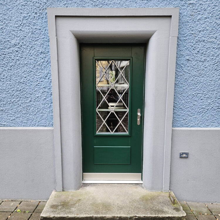 Türe, Eingangstüre grün